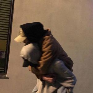 黄色露骨视频在线免费观看
